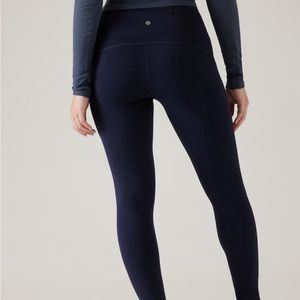 Athleta altitude stash tight